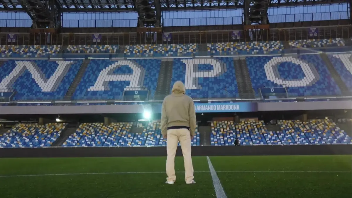 Imagem de contexto do artigo Kvaratskhelia despede-se do Nápoles: "O vosso coração está partido, mas um dia contarei tudo"