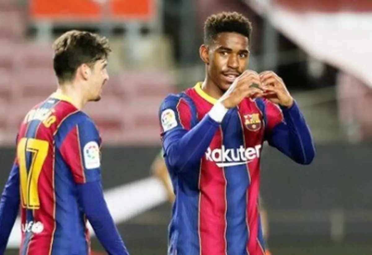 Júnior Firpo, quando jogava no Barcelona (créditos: Instagram)
