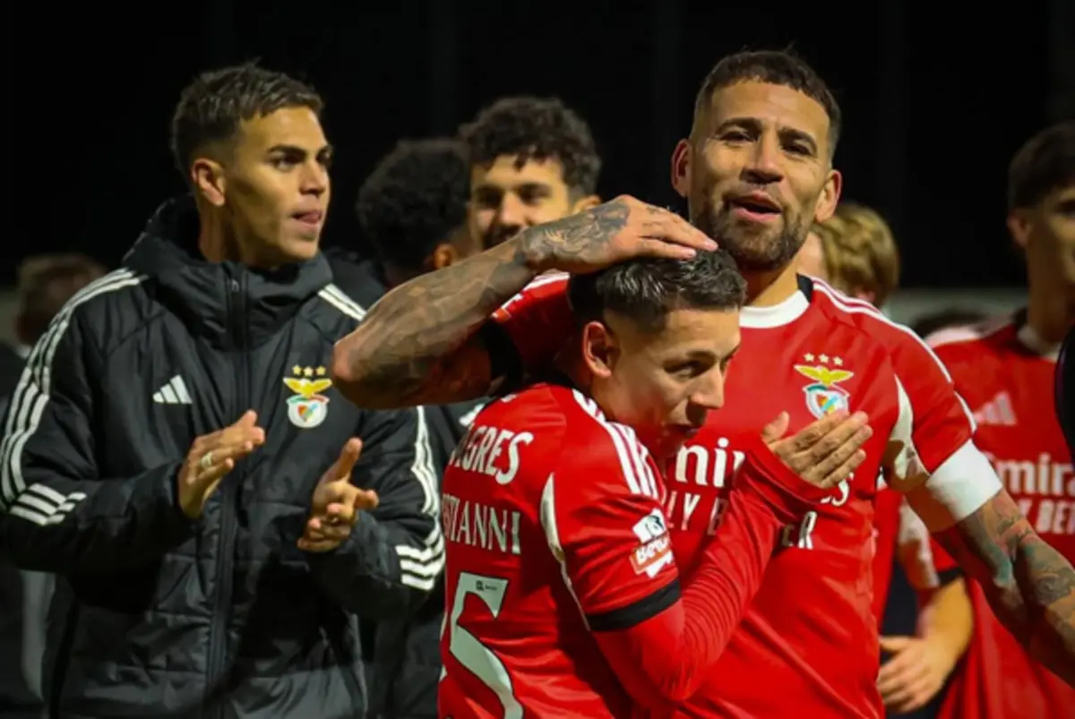 Prestianni com o compatriota Otamendi