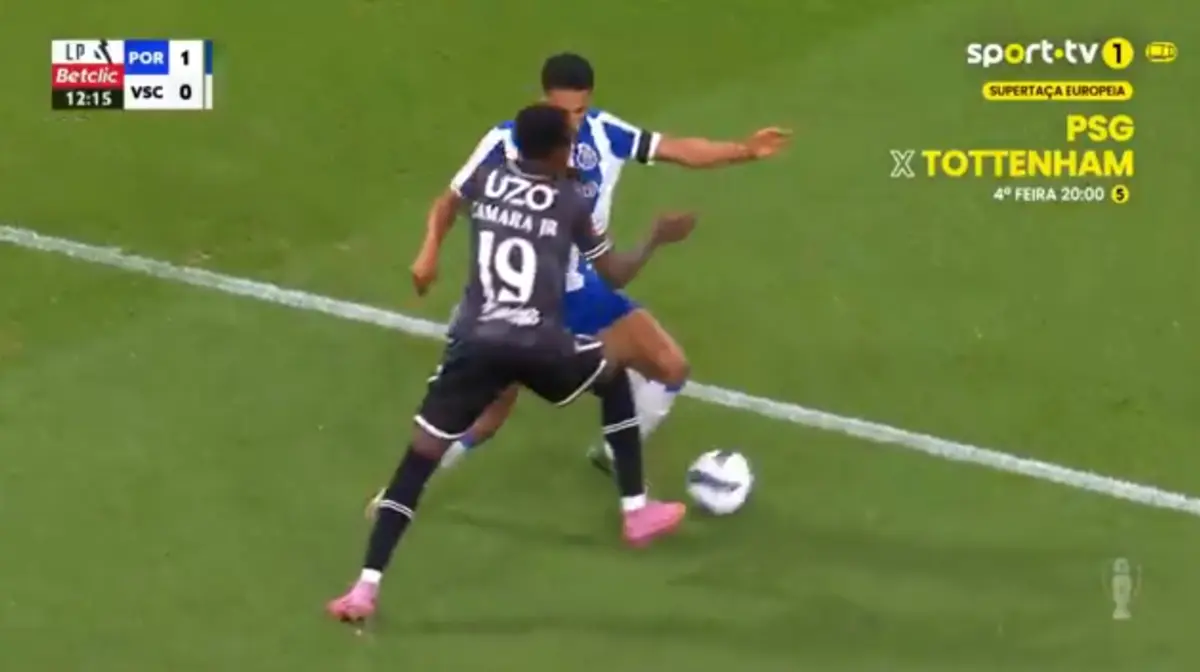 Imagem de contexto do artigo Tribunal O JOGO | Há falta perto da área do FC Porto antes do golo de Pepê?