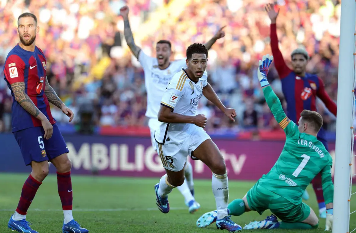 Jude Bellingham bisou no "El Clásico"