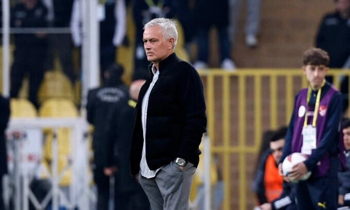 Mourinho (créditos: Fenerbahçe)