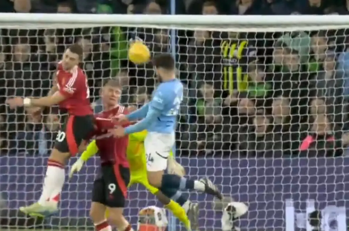 Imagem de contexto do artigo Manchester United sofre novamente na sequência de um canto: veja o golo de Gvardiol