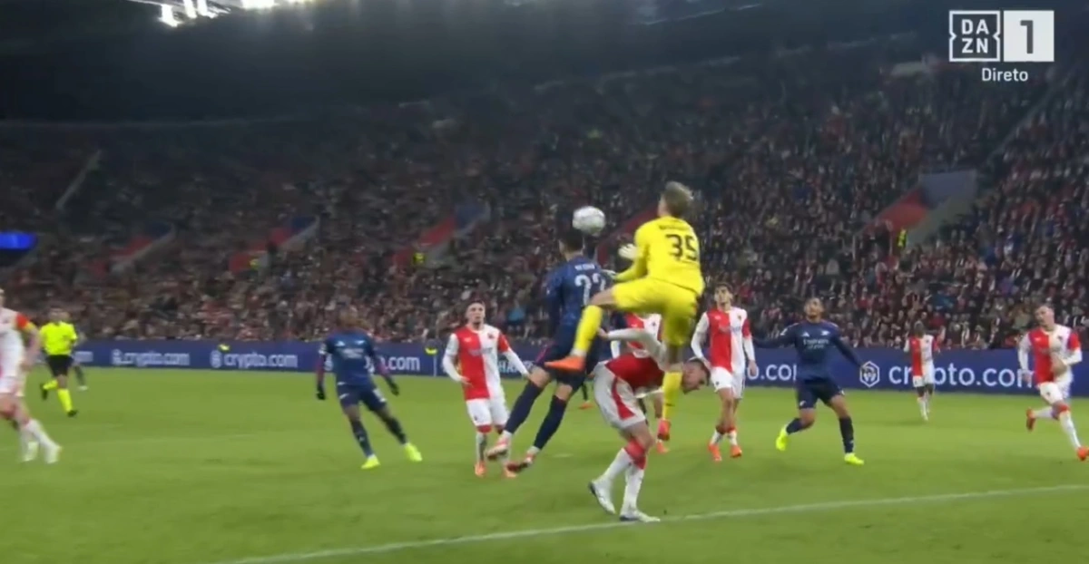 Imagem de contexto do artigo Sem Gyokeres, Arsenal vence com golos de Saka e Merino. Ora veja