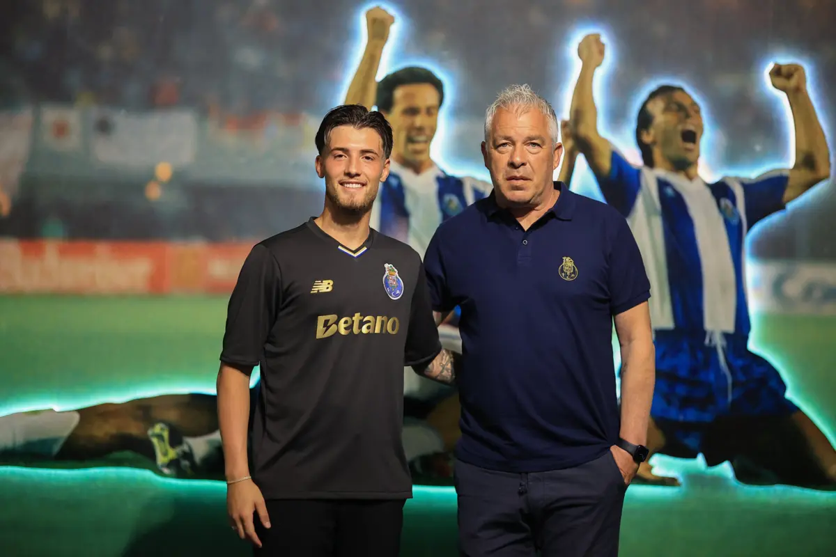 Gonçalo Silva e Jorge Costa (Créditos: FC Porto)