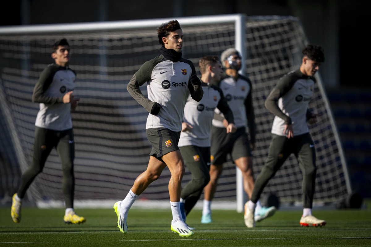 Imagem de contexto do artigo Xavi "liberta" quatro pilares para a Champions, mas Cancelo e Félix não têm descanso