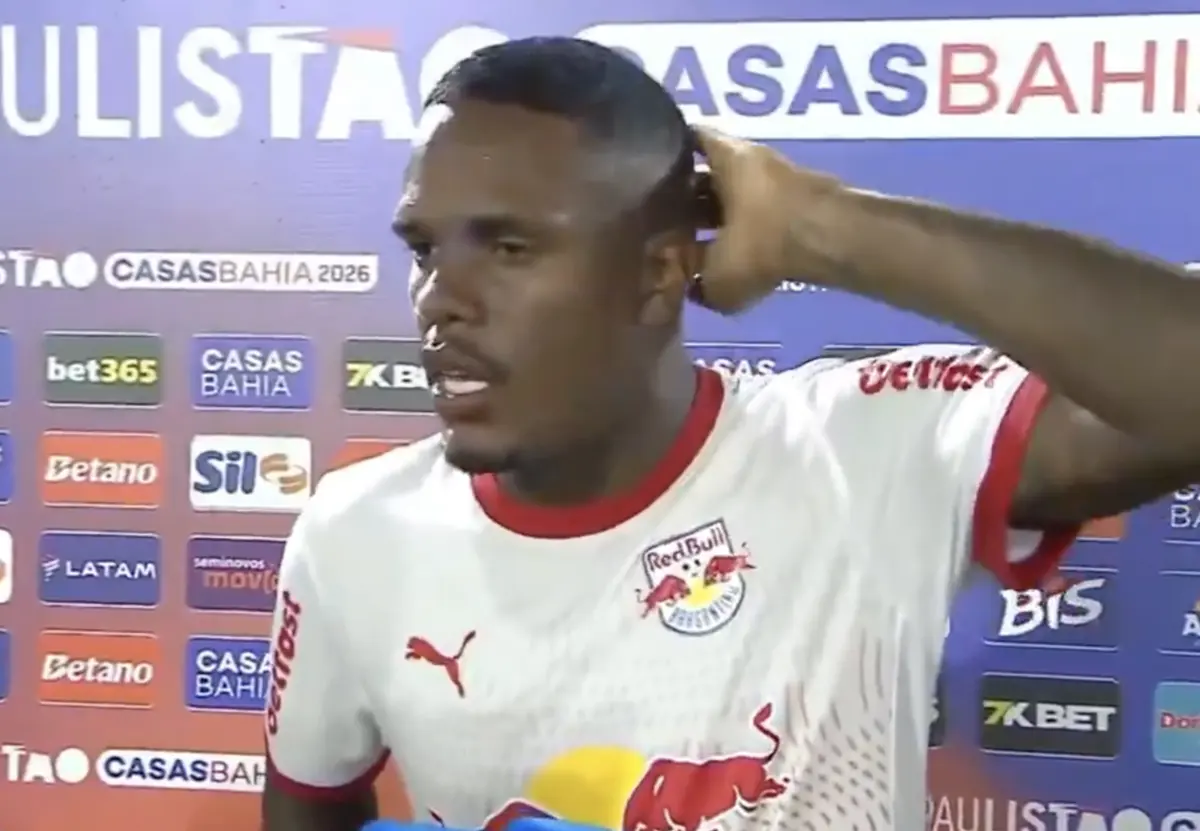 Imagem de contexto do artigo A reação de um ex-Benfica que "inflamou" o Brasil: "Colocarem uma mulher para apitar um jogo deste tamanho..."