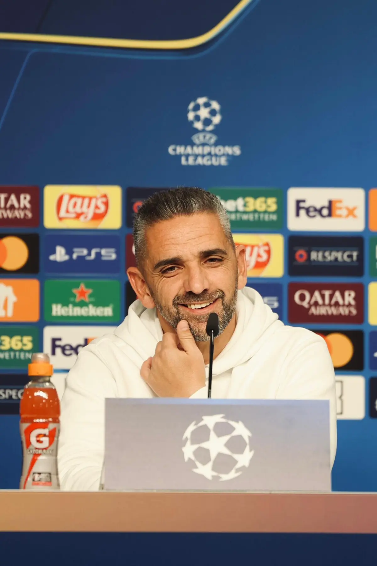 Imagem de contexto do artigo Rui Borges: "A gestão é neste jogo porque é neste jogo, não estou a atirar a toalha ao chão"