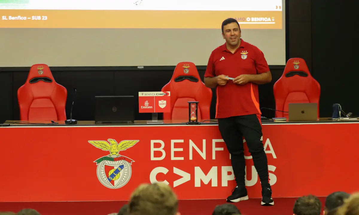 Imagem de contexto do artigo Diretor técnico da formação vai deixar o Benfica no final da temporada