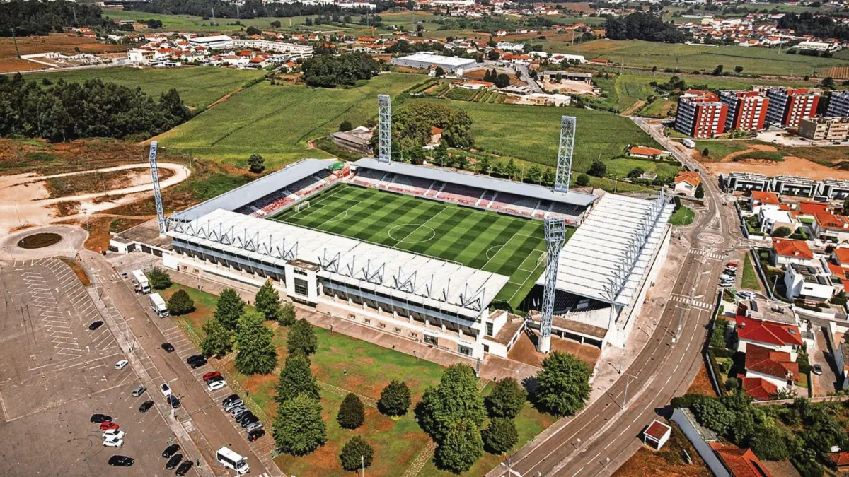 Cidade de Barcelos recebe o Gil Vicente-Famalicão da ronda 20