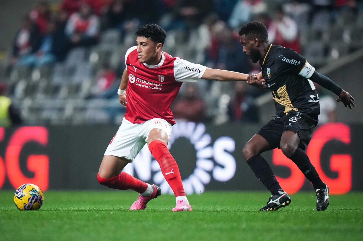 Vítor Carvalho tem sido o denominador comum dos jogos sem golos sofridos (Créditos: Gonçalo Delgado/Global Imagens)