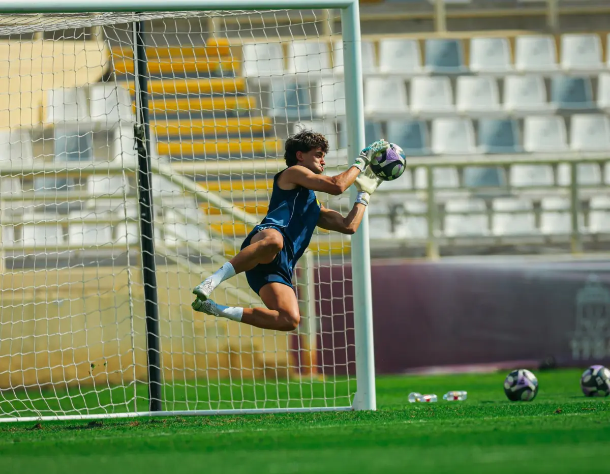 Imagem de contexto do artigo João Félix calçou as luvas e fez de guarda-redes no treino do Al Nassr: veja o vídeo