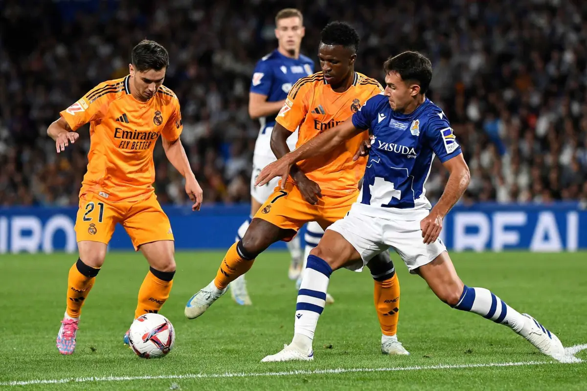 Brahim Díaz, à esquerda (Créditos: AFP)