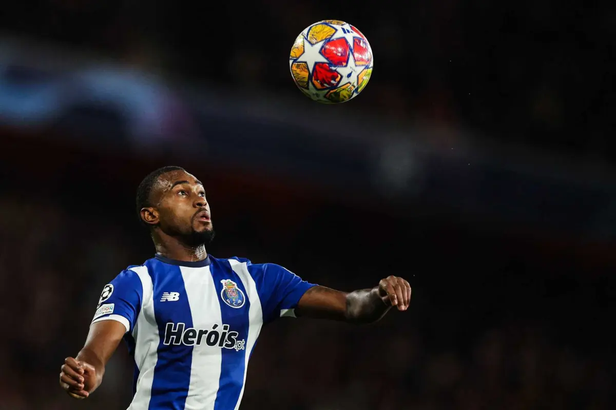 Otávio (Créditos: Adrian DENNIS / AFP)