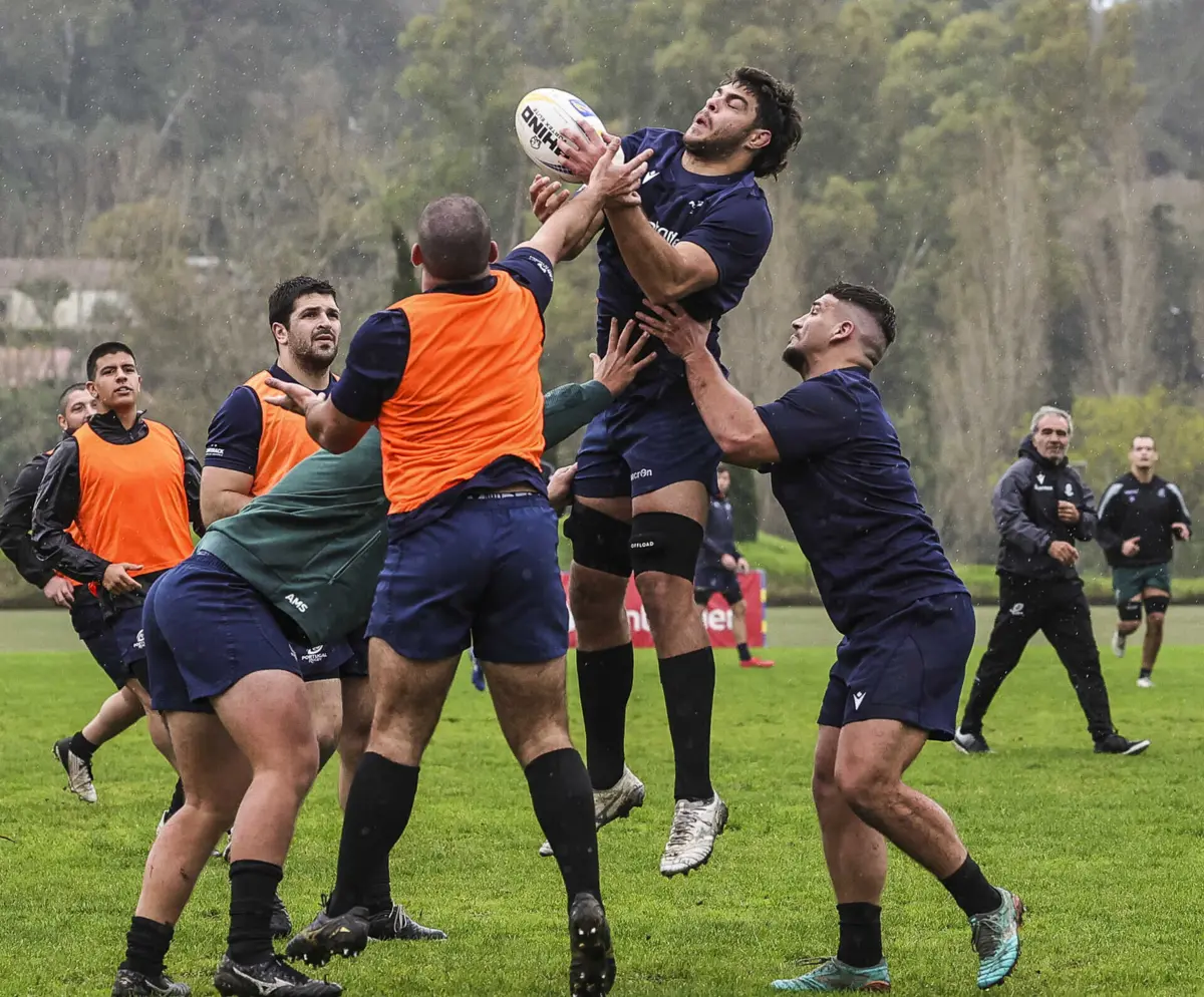 Treino da seleção portuguesa de râguebi (créditos: Leonardo Negrão / Global Imagens)