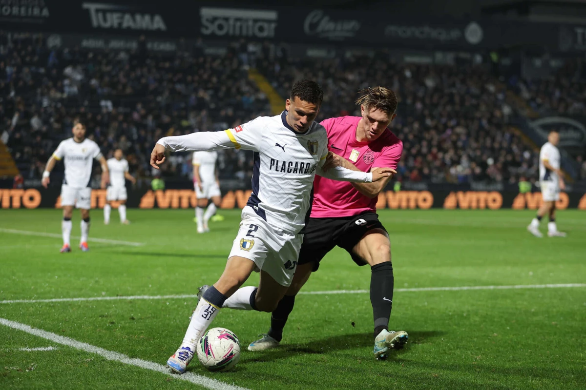 Imagem de contexto do artigo Calegari: "A derrota com o FC Porto não abalou a confiança"