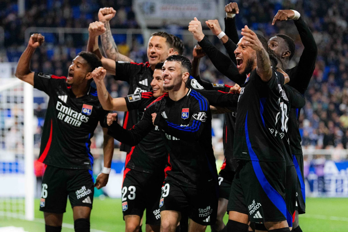 Cherki (créditos: Lyon)