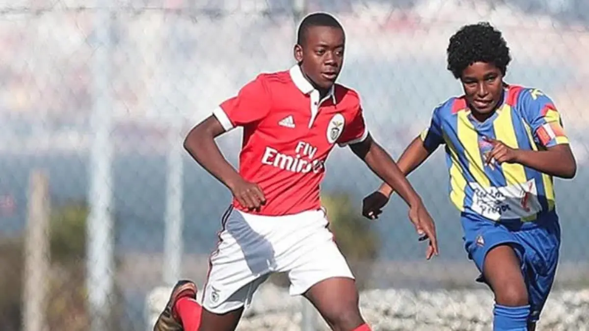 Imagem de contexto do artigo Filho de Madonna que esteve no Benfica passa dificuldades: "Às nove, com fome e sem dinheiro..."