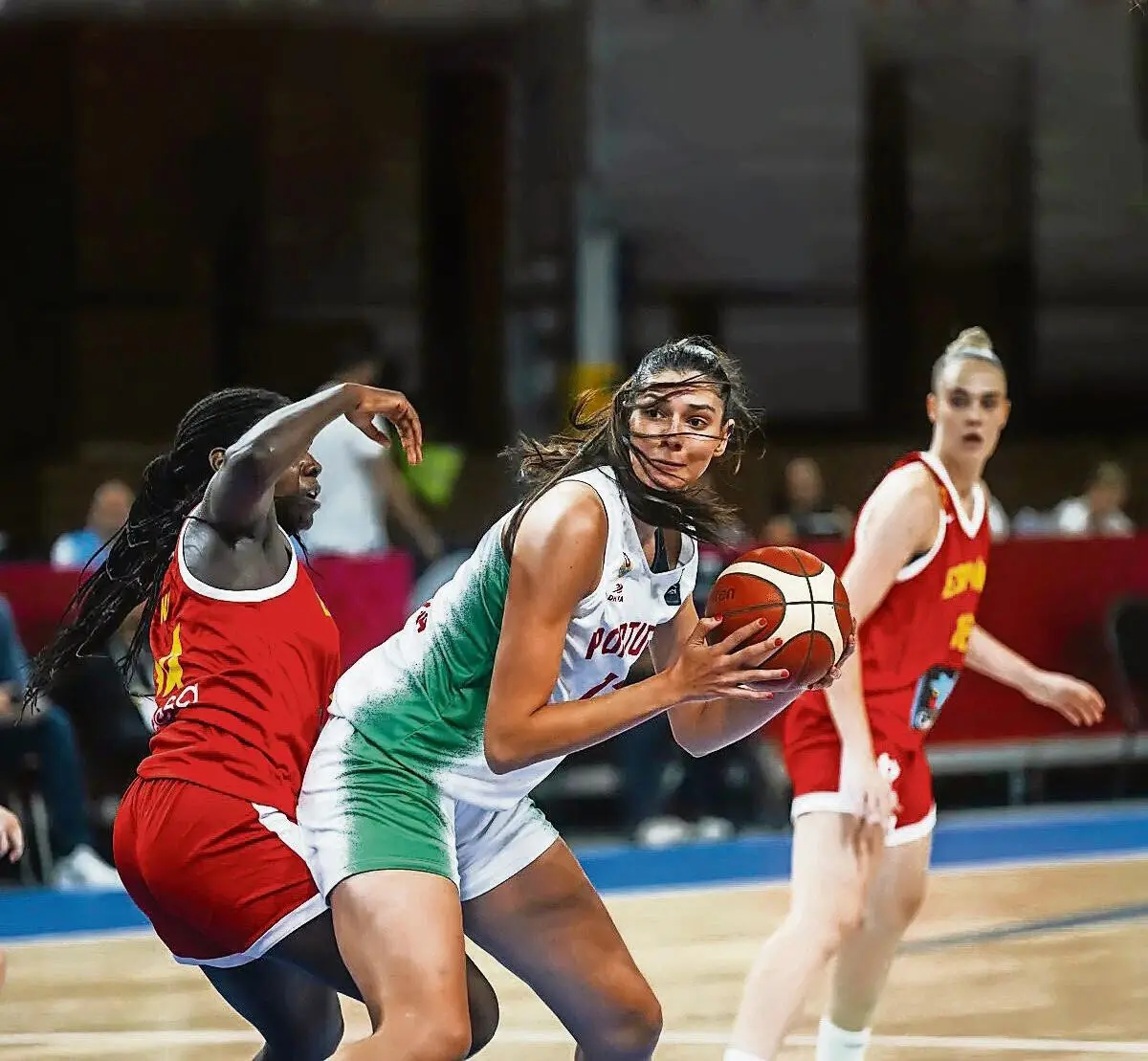 Clara Silva afirmou-se no decorrer do Campeonato do Mundo de Sub-19 e ajudou Portugal a fazer história (créditos: FIBA)