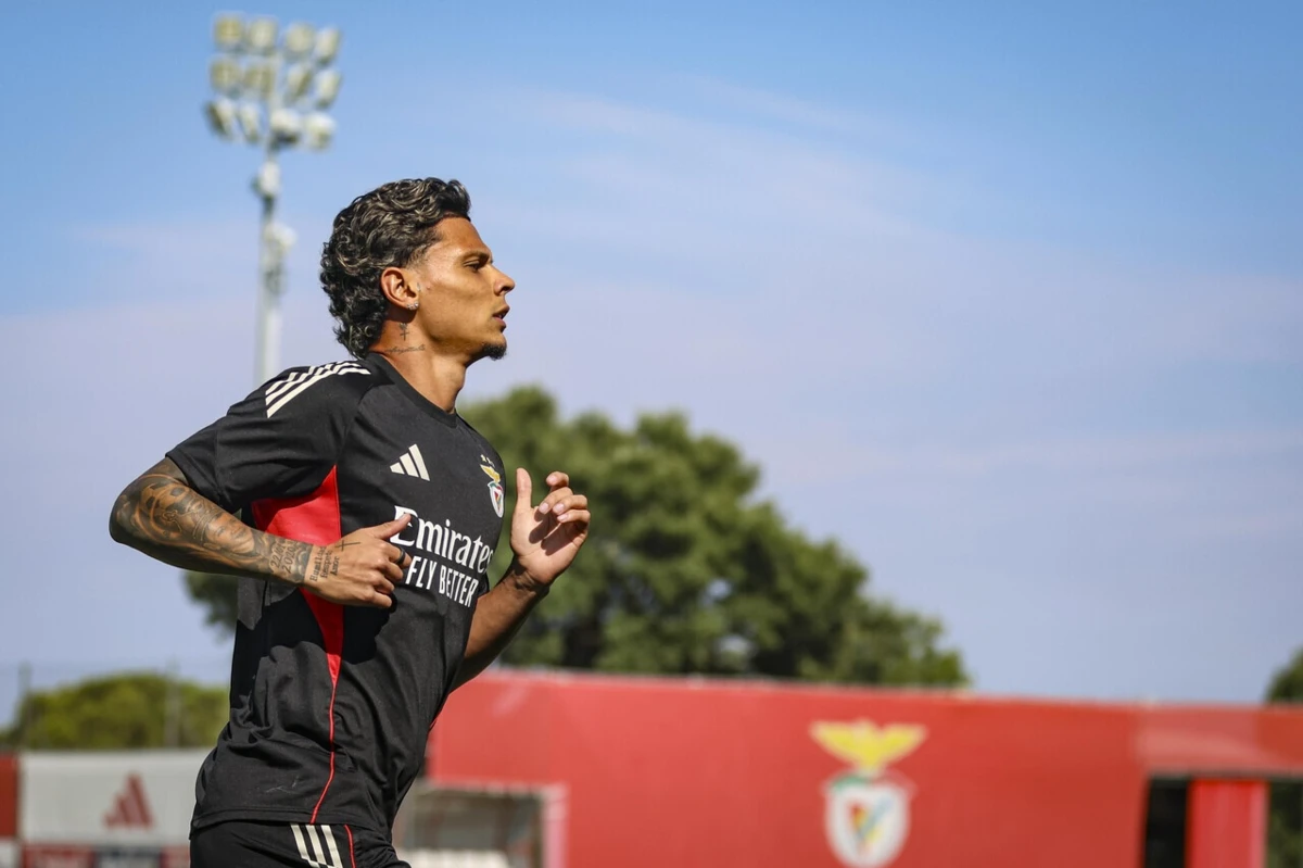 Imagem de contexto do artigo As imagens do primeiro dia de Richard Ríos no Benfica