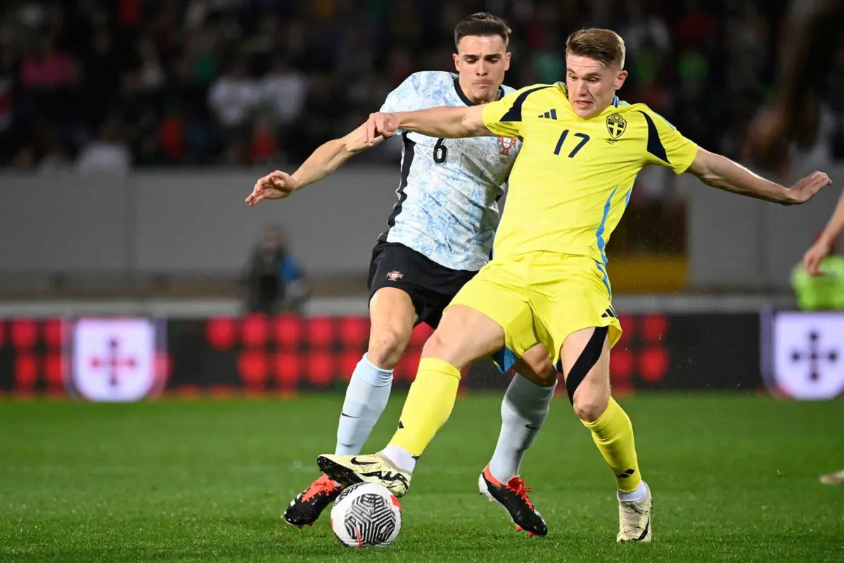 Palinha e Gyokeres (Créditos: MIGUEL RIOPA / AFP)