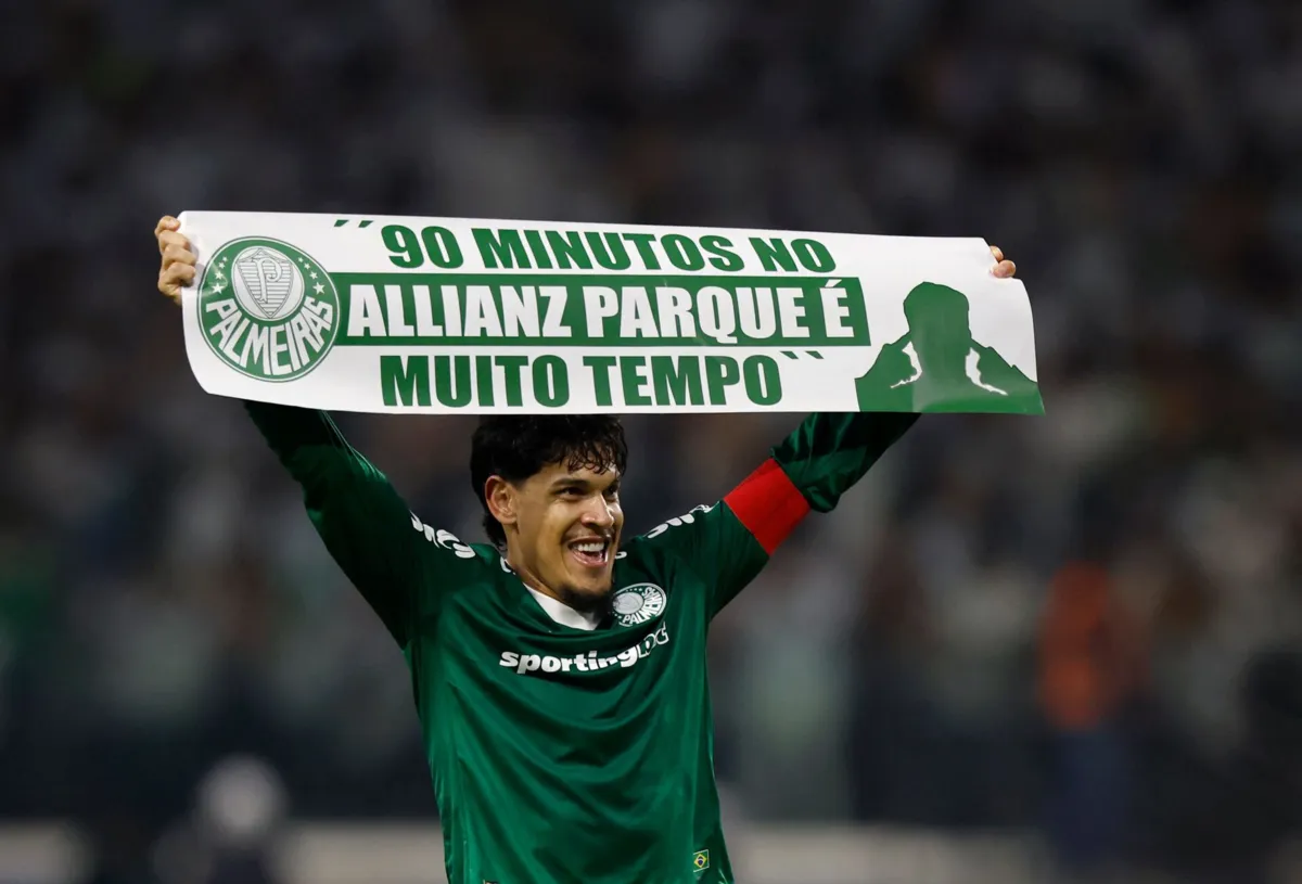 Gustavo Gómez com frase de Abel Ferreira