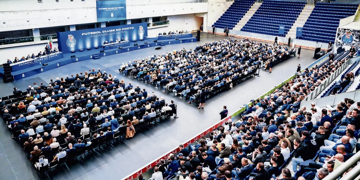 Imagem de contexto do artigo AG do FC Porto decide expulsão de quatro sócios