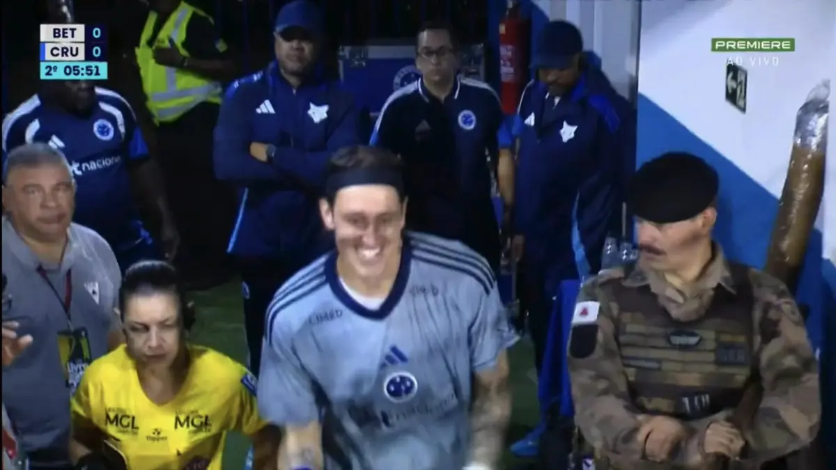 Imagem de contexto do artigo Insólito: jogo do Cruzeiro parou para Cássio ir à casa de banho