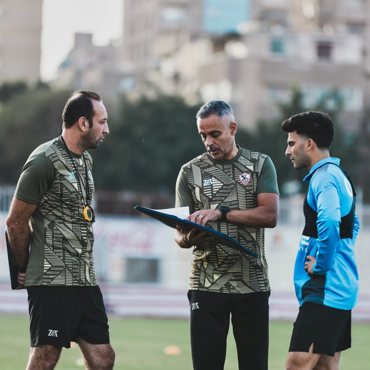 José Gomes, ao meio, num treino do Zamalek