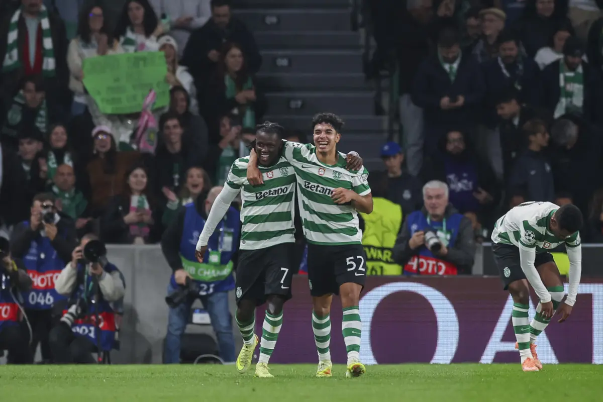 Quenda e João Simões foram titulares contra o Club Brugge