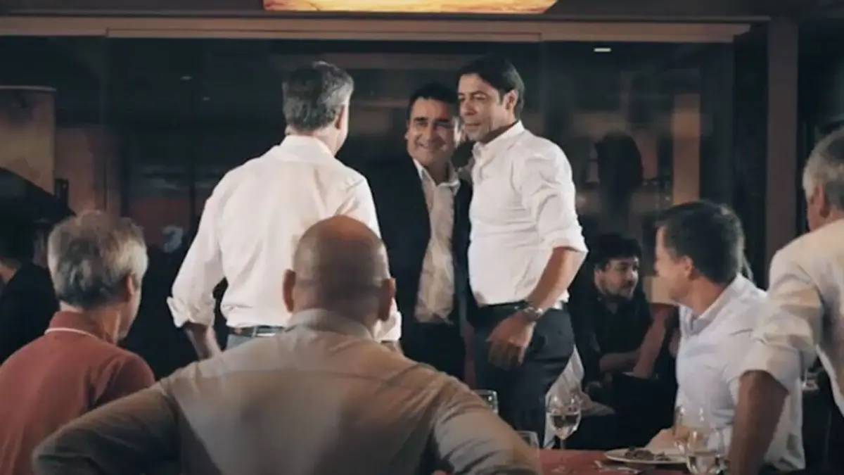 Imagem de contexto do artigo Recorde o momento em que Pacheco fez as pazes com o Benfica com um abraço a Rui Costa