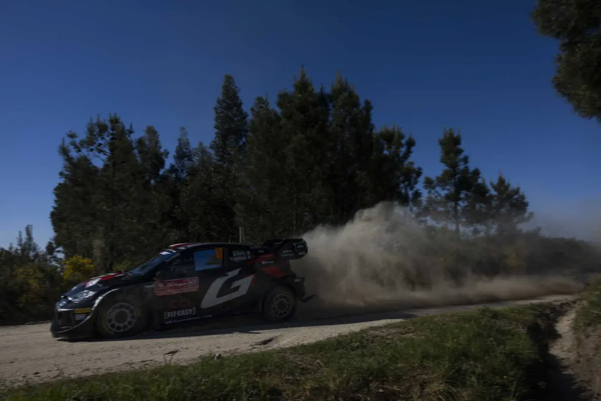 Imagem de contexto do artigo Ogier aproxima-se de recorde no Rali de Portugal após manhã de sábado