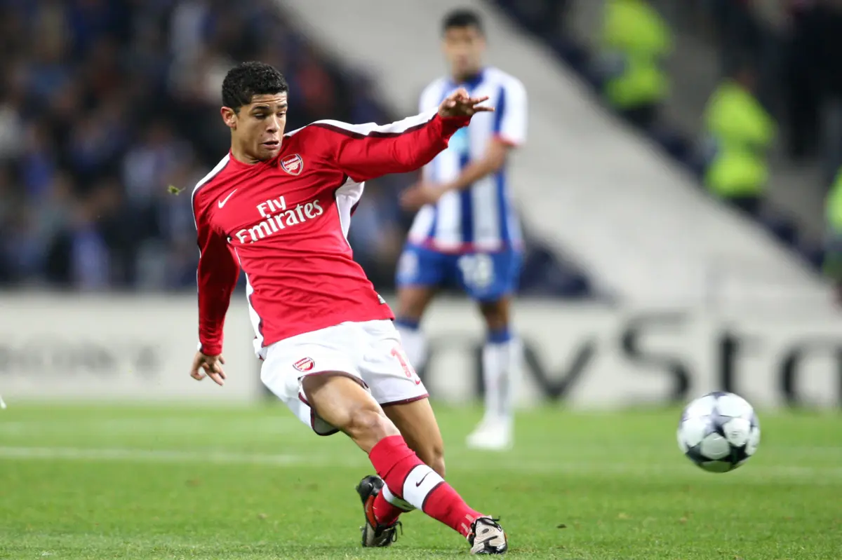 Denilson lembrou jogos contra o FC Porto