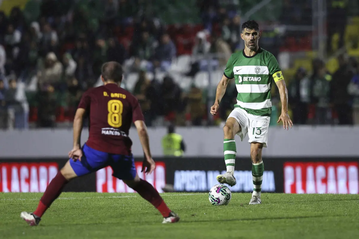 Neto foi utilizado contra o Olivais e Moscavide (Créditos: Filipe Amorim / Global Imagens)