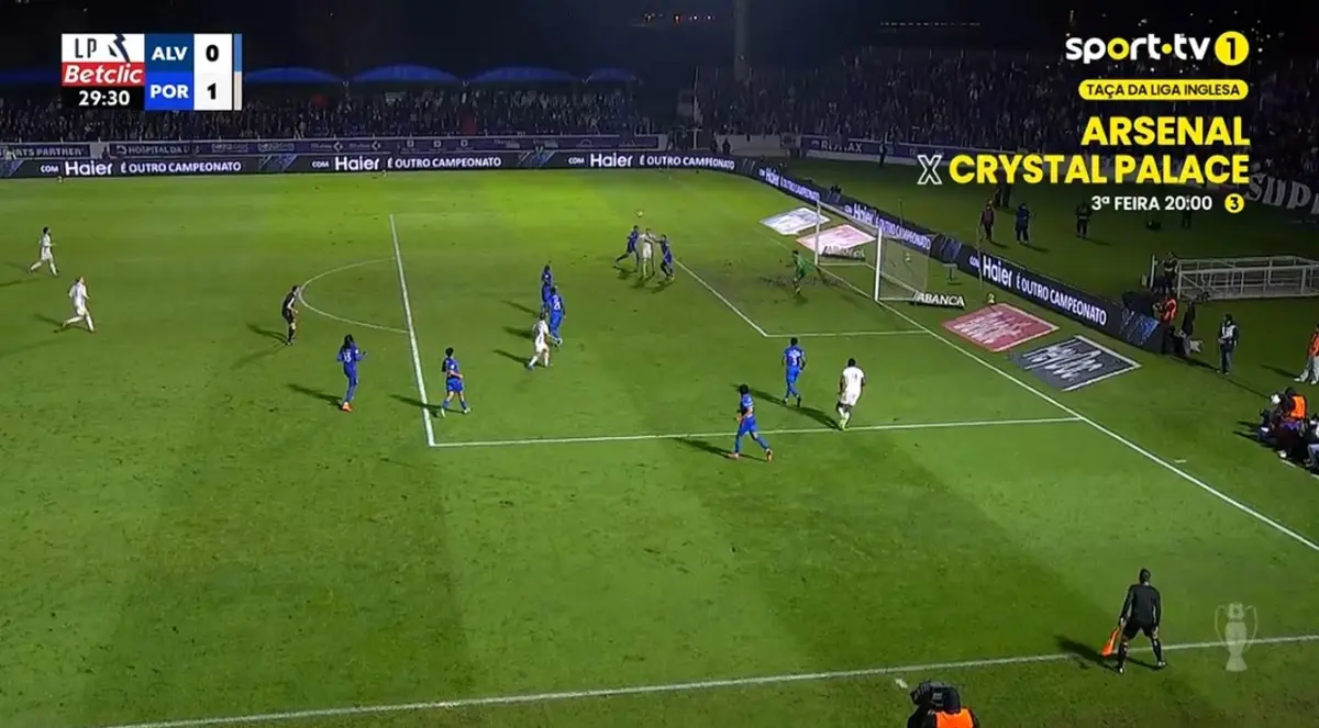 Imagem de contexto do artigo Borja Sainz coloca FC Porto a vencer em casa do Alverca. Veja o golo