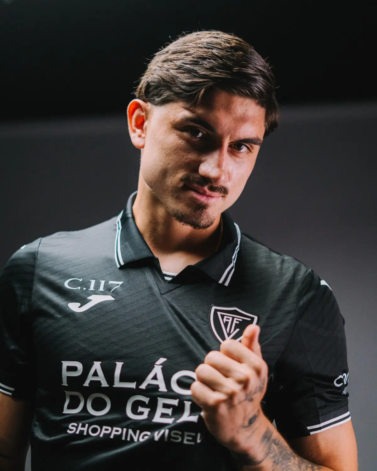 Imagem de contexto do artigo Benjamín Rojas reforça defesa do Académico de Viseu