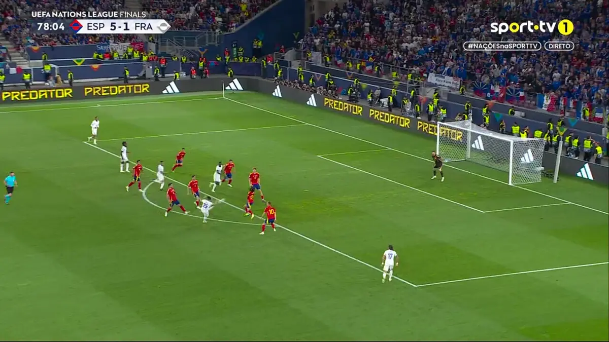 Imagem de contexto do artigo Cherki estreia-se pela França com este golaço contra a Espanha