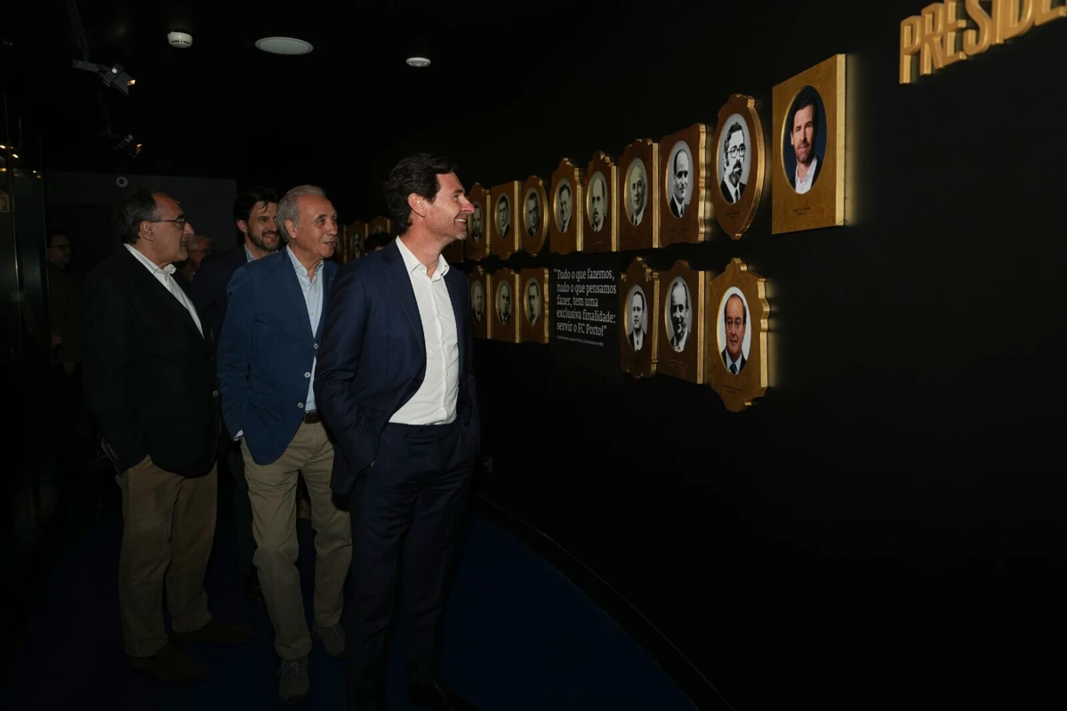 Imagem de contexto do artigo André Villas-Boas no Museu do FC Porto e uma fotografia que se destaca