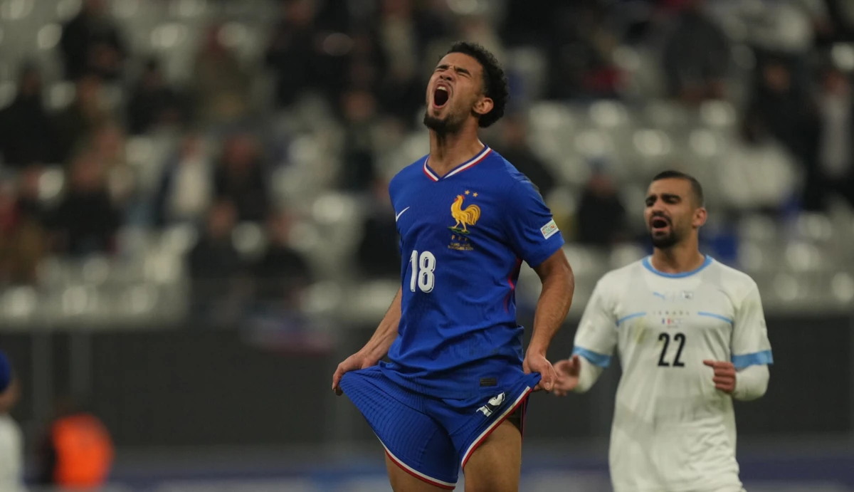 Zaire-Emery contra Israel (créditos: X/@equipedefrance)