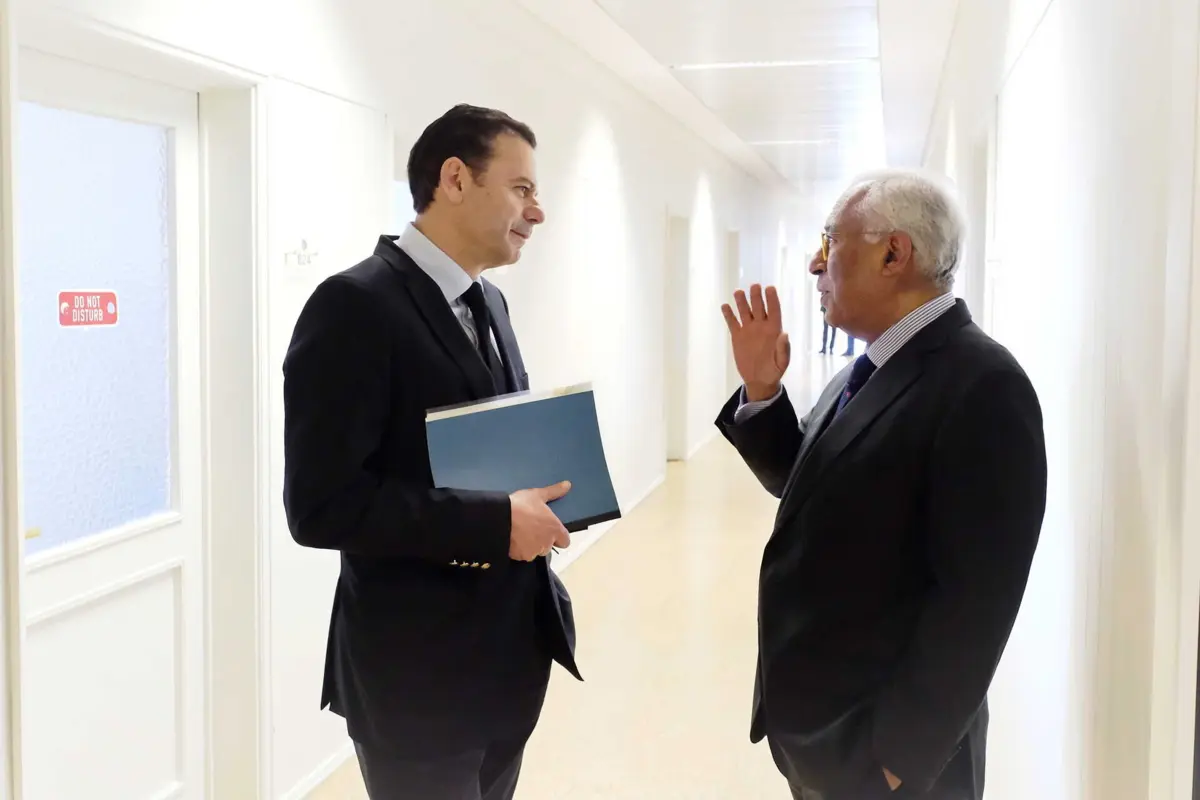 Luís Montenegro e António Costa (Créditos: EPA)