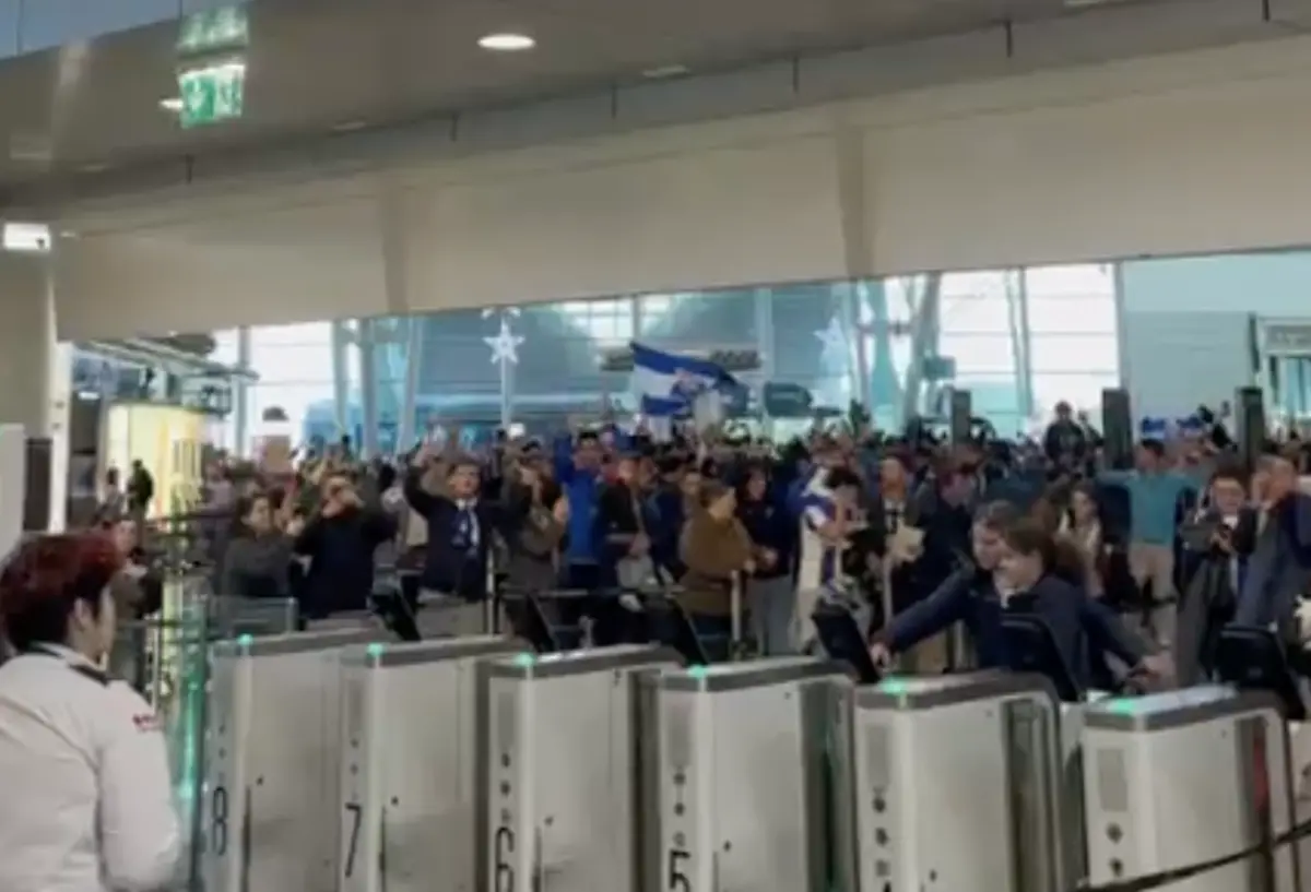 Imagem de contexto do artigo Loucura no aeroporto na partida do FC Porto para os Açores. Ora veja