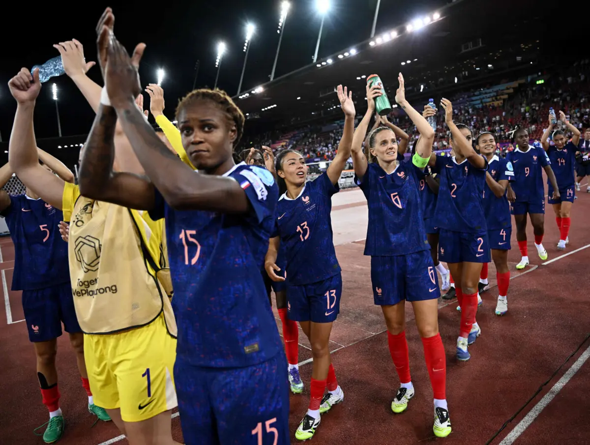A festa francesa (Créditos: AFP)