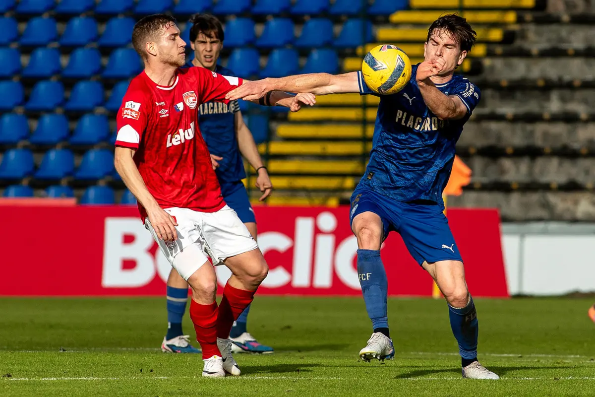 Imagem de contexto do artigo Um só golo decidiu o Santa Clara-Famalicão: assista ao resumo do encontro