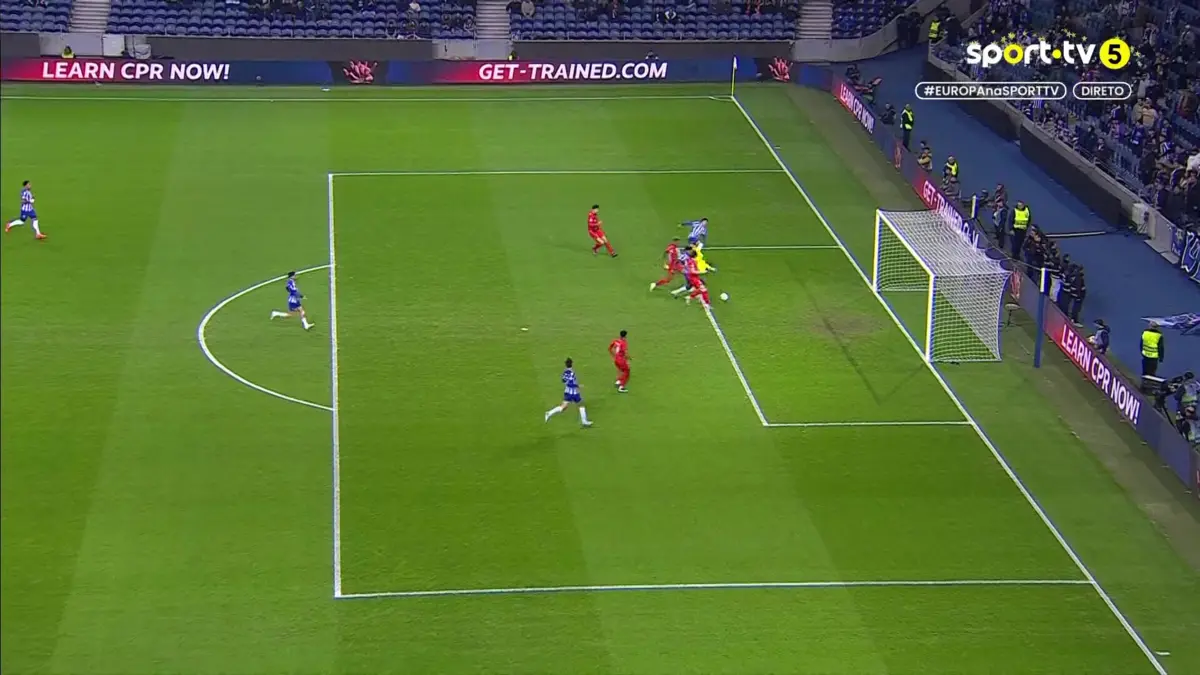 Imagem de contexto do artigo Samu marca o 15.º golo da época no FC Porto-Midtjylland. Ora veja