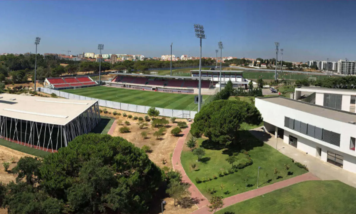 Benfica Campus visto como uma referência