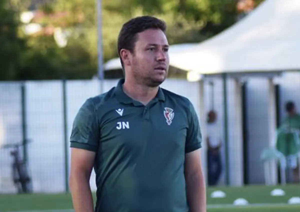 Imagem de contexto do artigo Promissor treinador João Nívea é hipótese no Amora