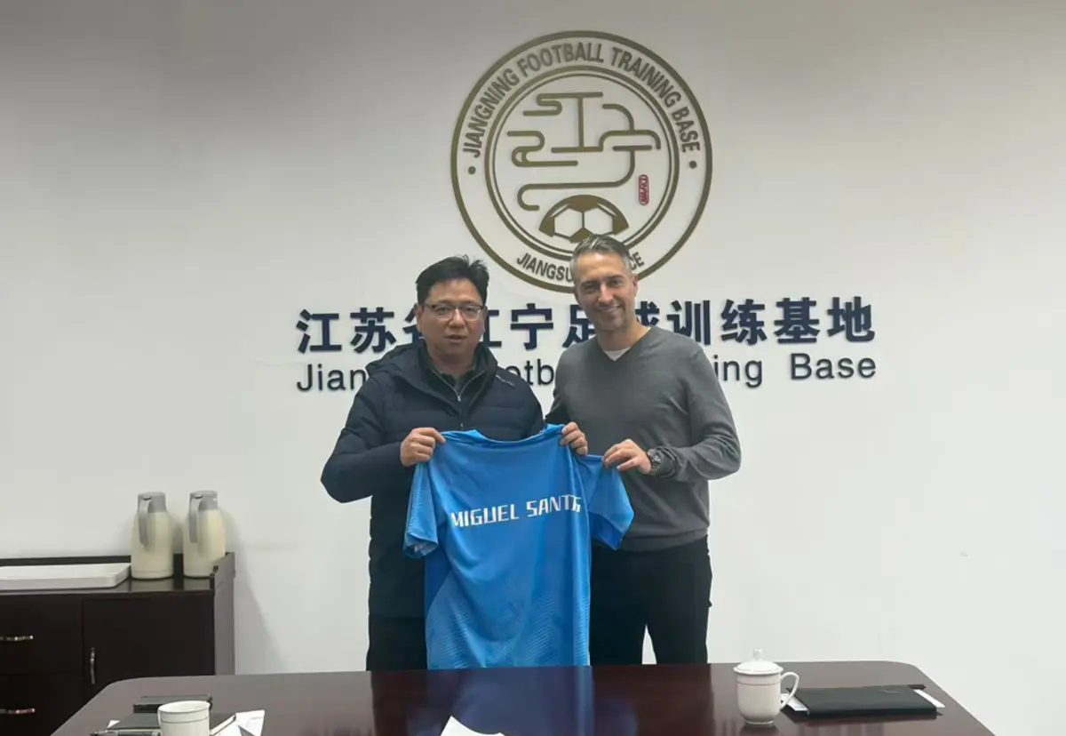 Imagem de contexto do artigo Miguel Santos ruma ao futebol da China para orientar o Jiangsu FC
