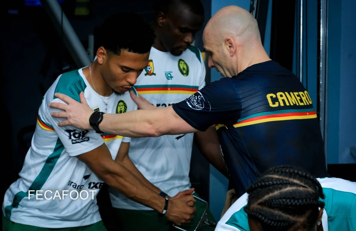 Namaso encontra-se ao serviço da seleção dos Camarões