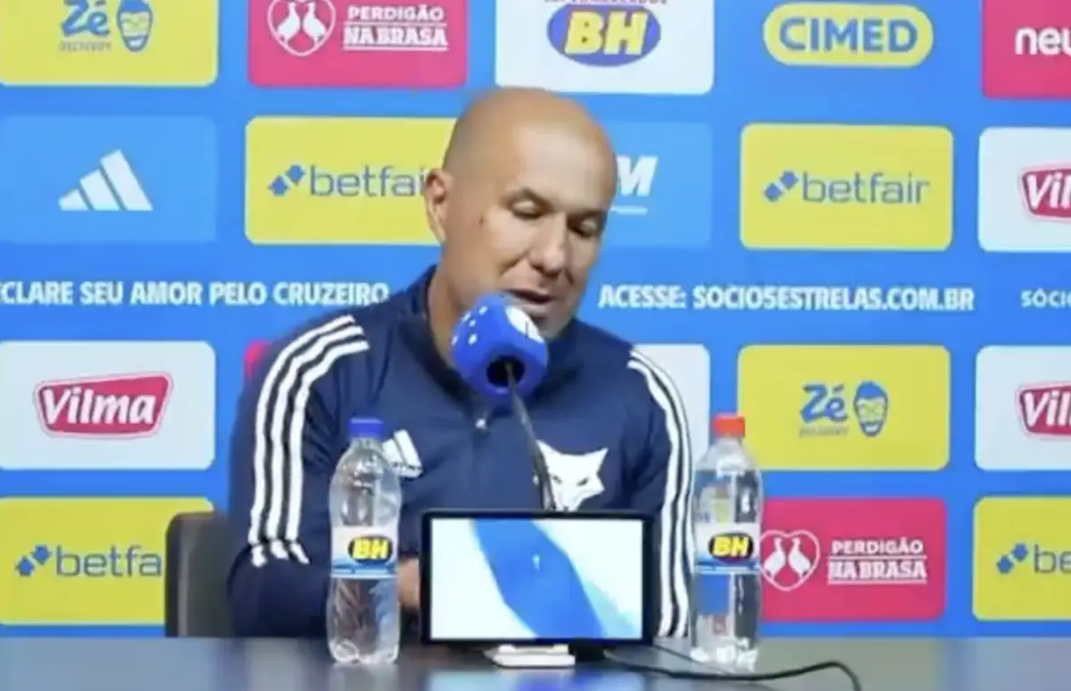 Imagem de contexto do artigo Cruzeiro avança na Taça do Brasil e Leonardo Jardim emociona-se: "Ultrapassa a parte desportiva"