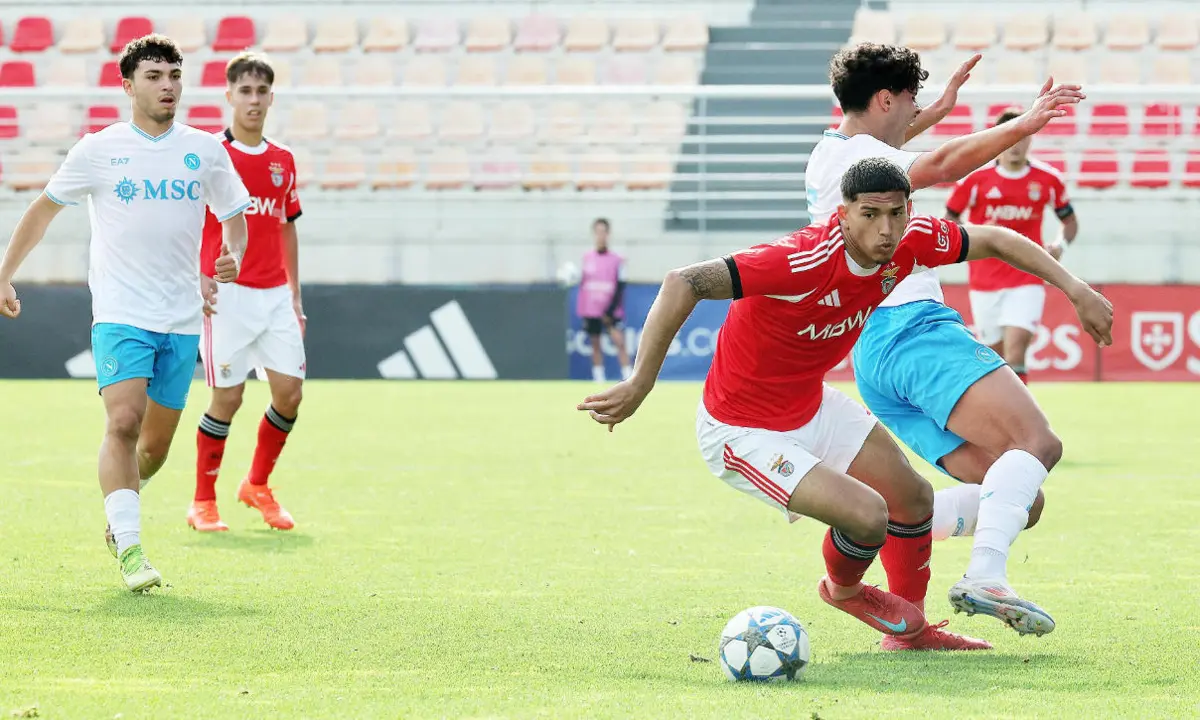 Imagem de contexto do artigo DIRETO | Youth League: Benfica-Nápoles
